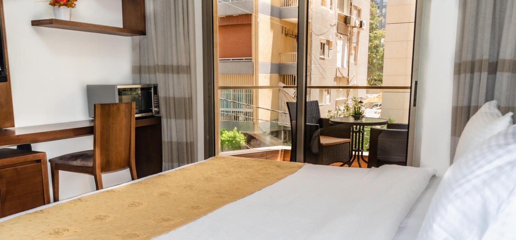 Britannia Suites Beirut Esterno foto