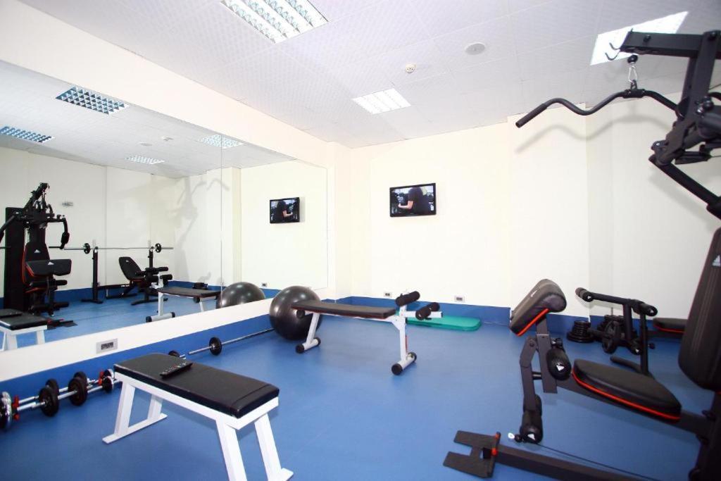 Britannia Suites Beirut Esterno foto