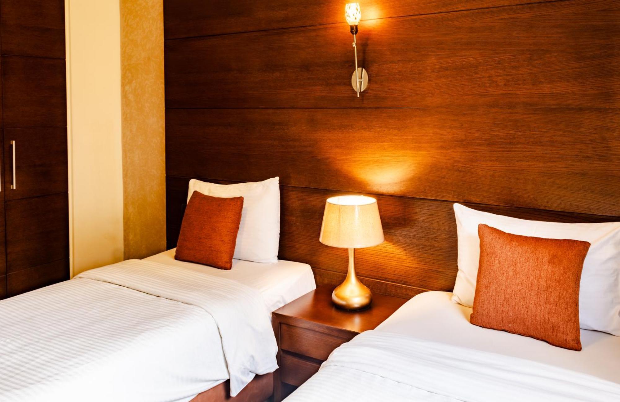 Britannia Suites Beirut Esterno foto