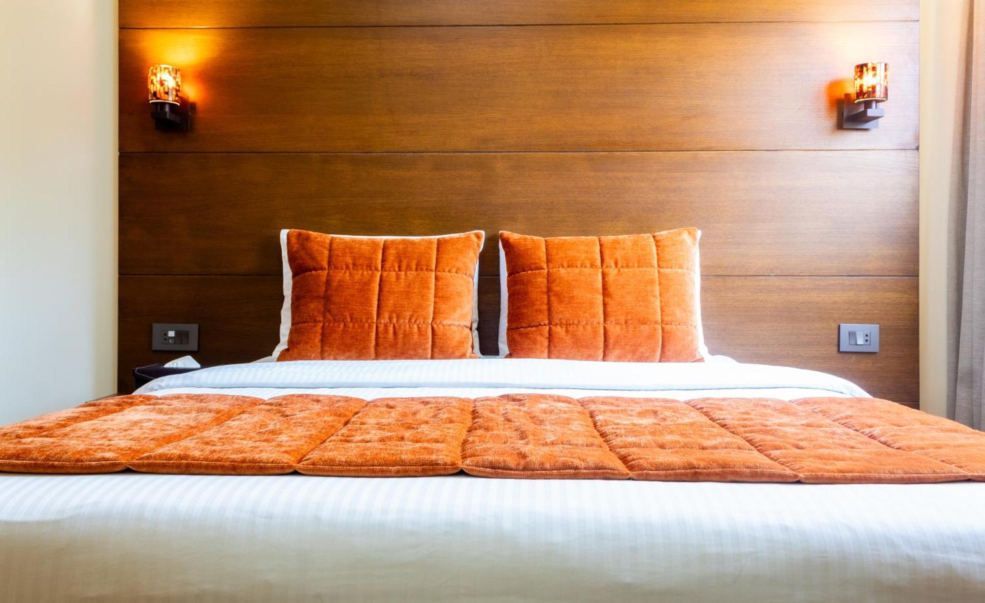 Britannia Suites Beirut Esterno foto