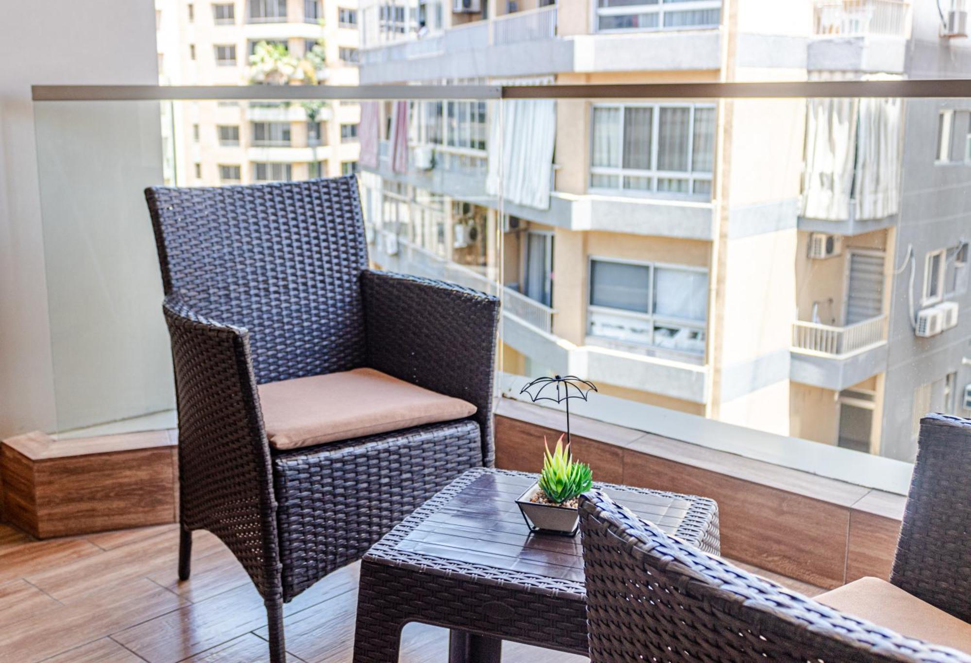 Britannia Suites Beirut Esterno foto