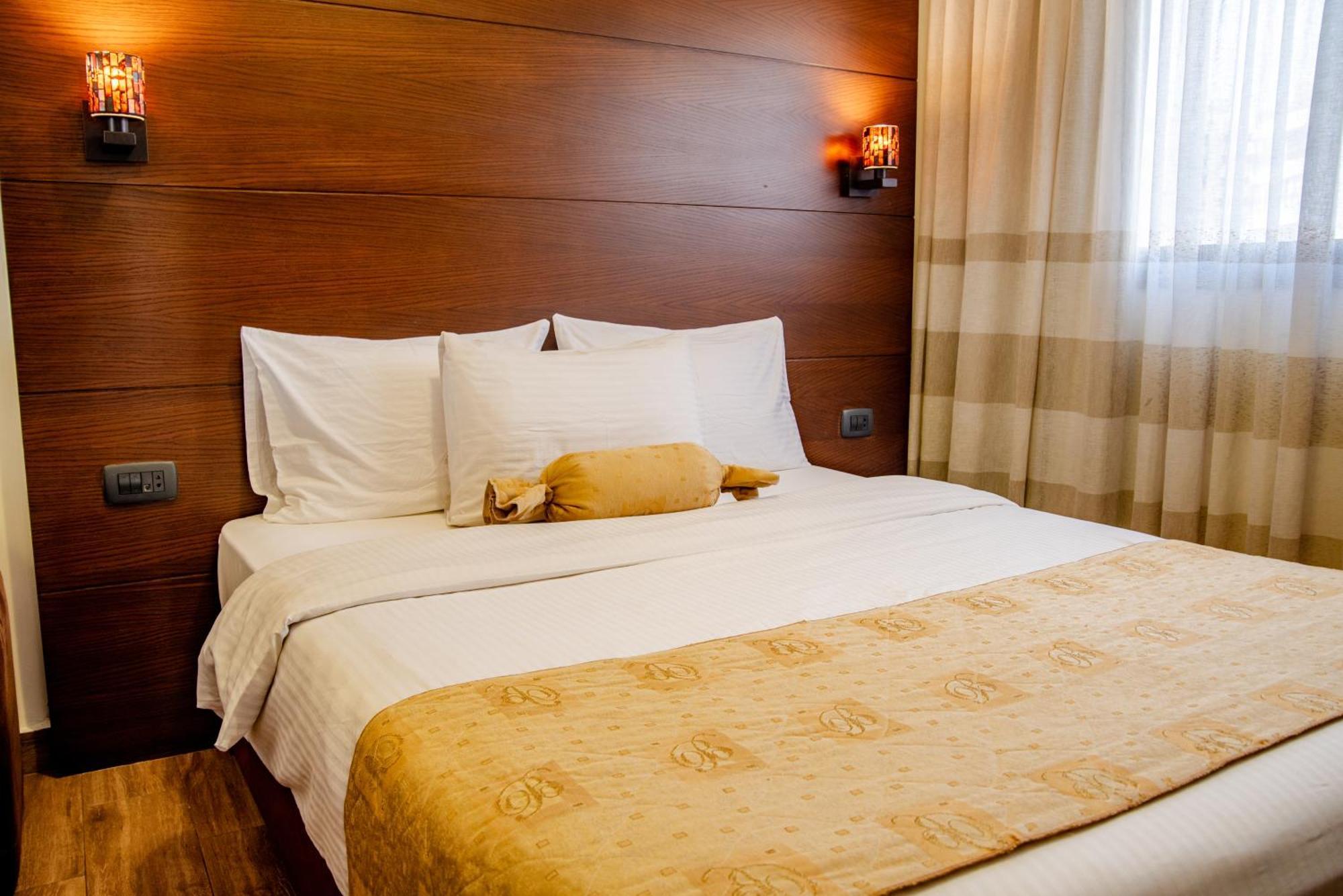 Britannia Suites Beirut Esterno foto