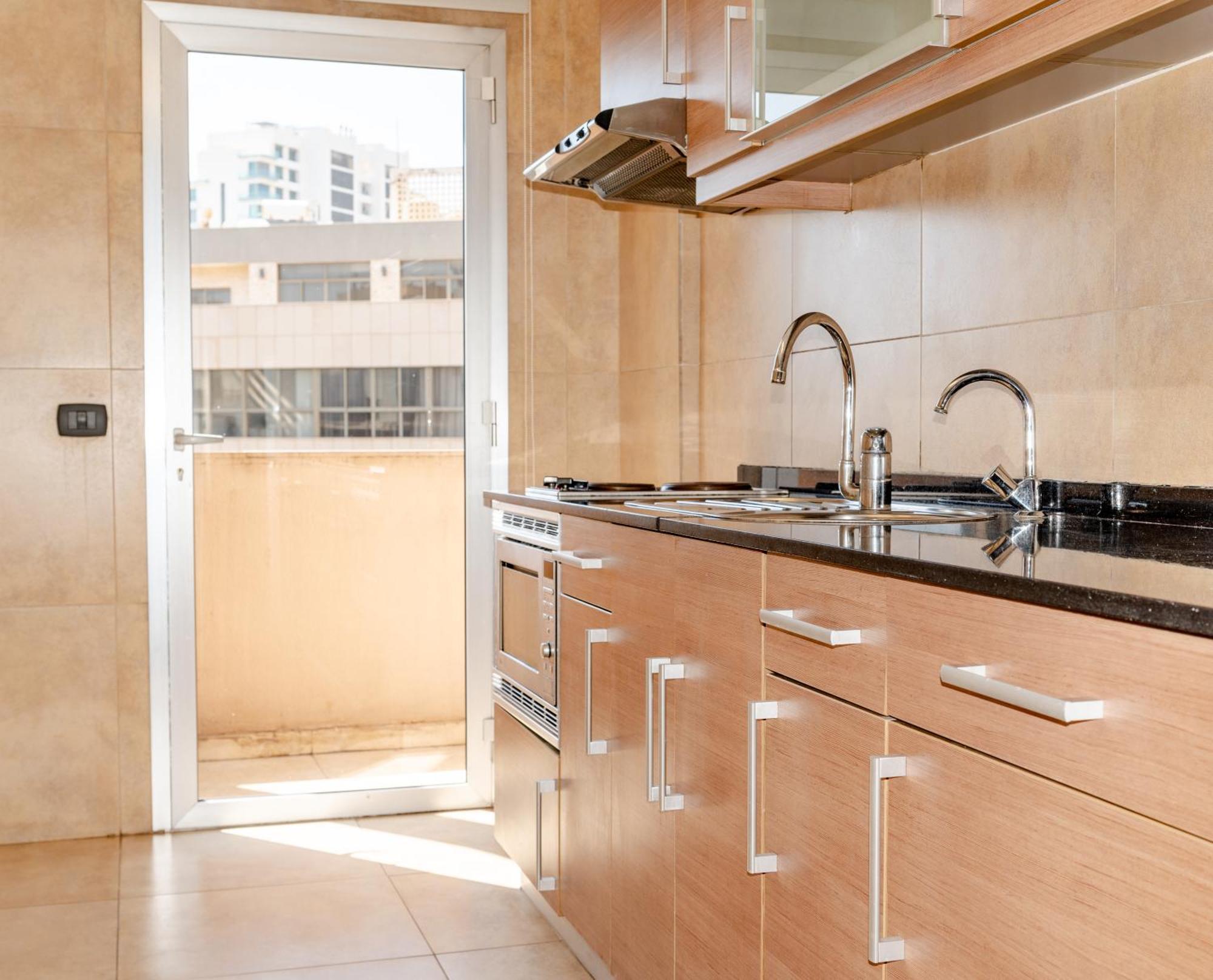 Britannia Suites Beirut Esterno foto